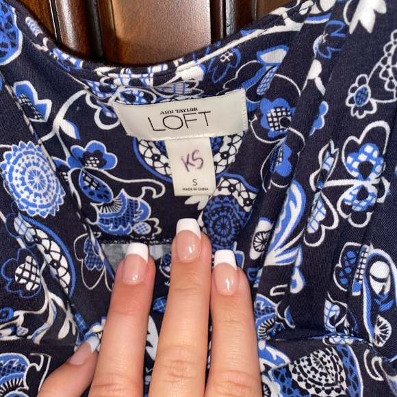 Dress - Picture 3 of 4